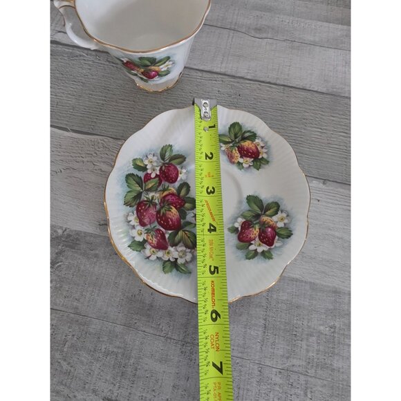 Royal Albert Strawberry Fair Tea Cup & Saucer Set - Picture 8 of 10